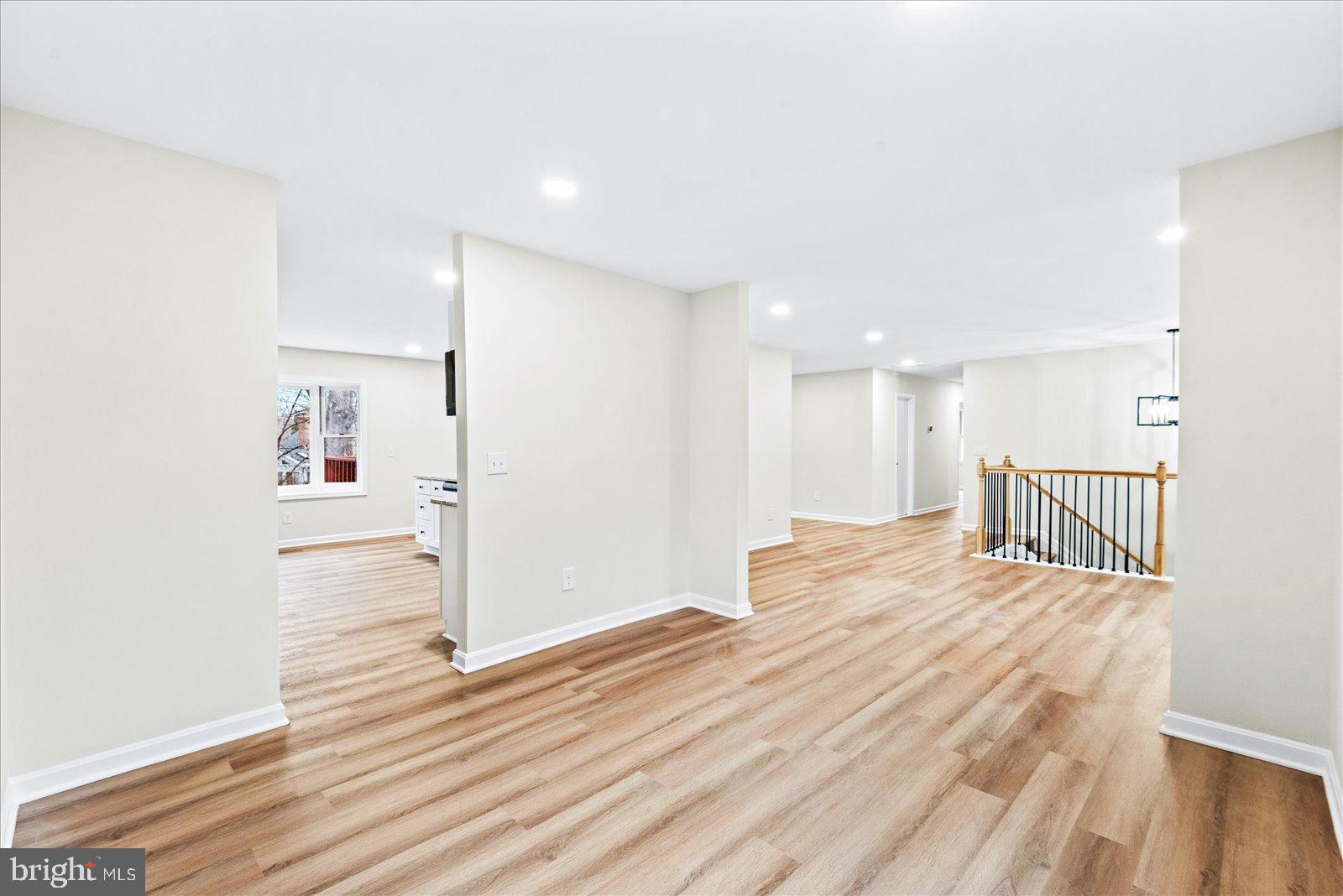 1210 RICHMOND DRIVE