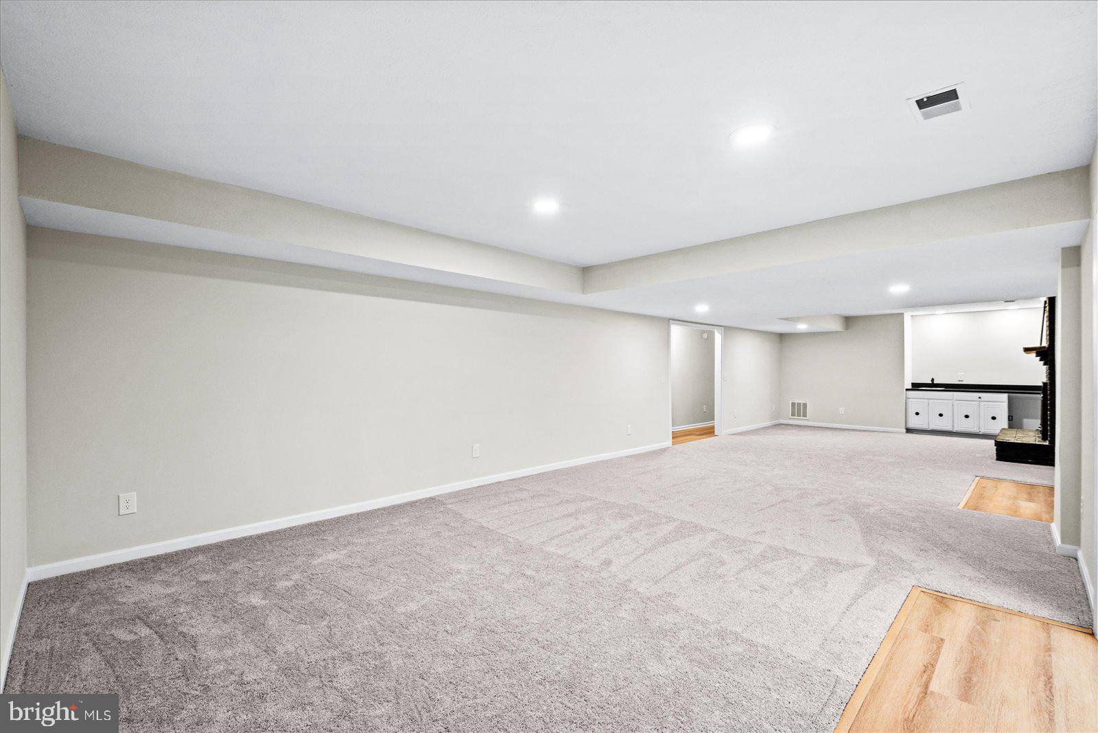 1210 RICHMOND DRIVE