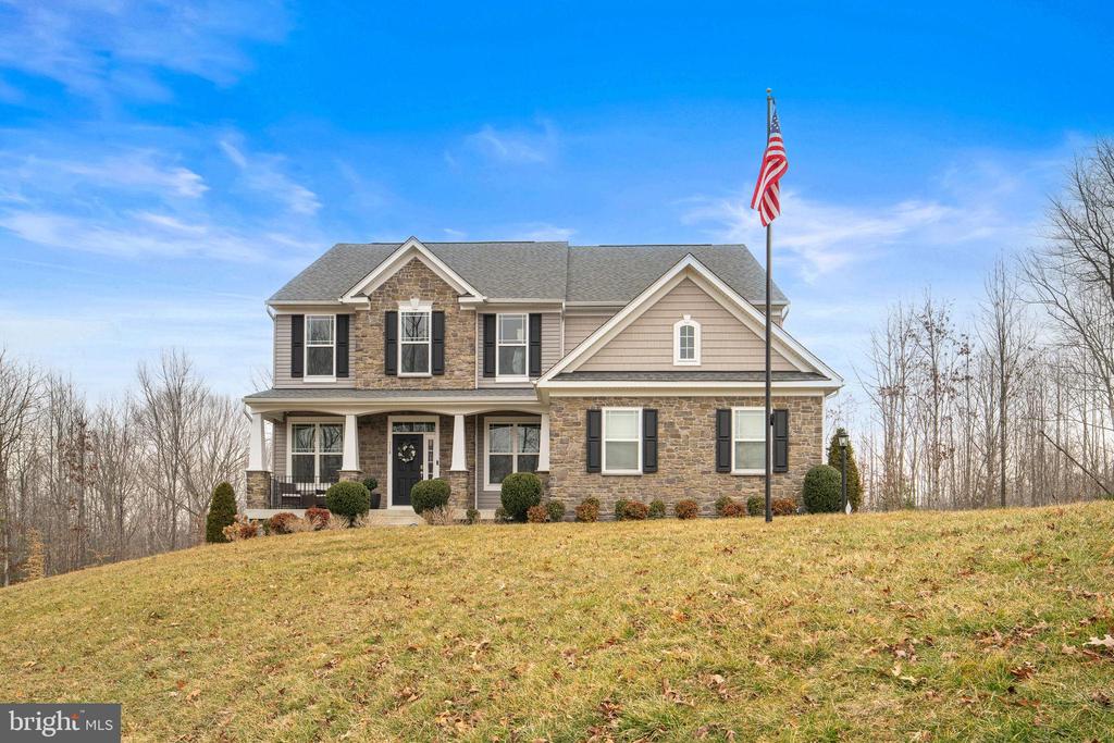 118 LOYD DRIVE