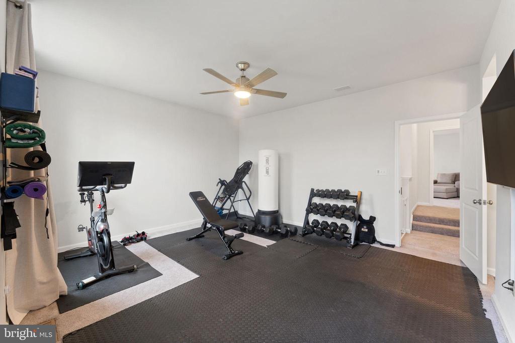 118 LOYD DRIVE