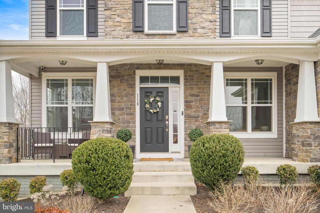 118 LOYD DRIVE