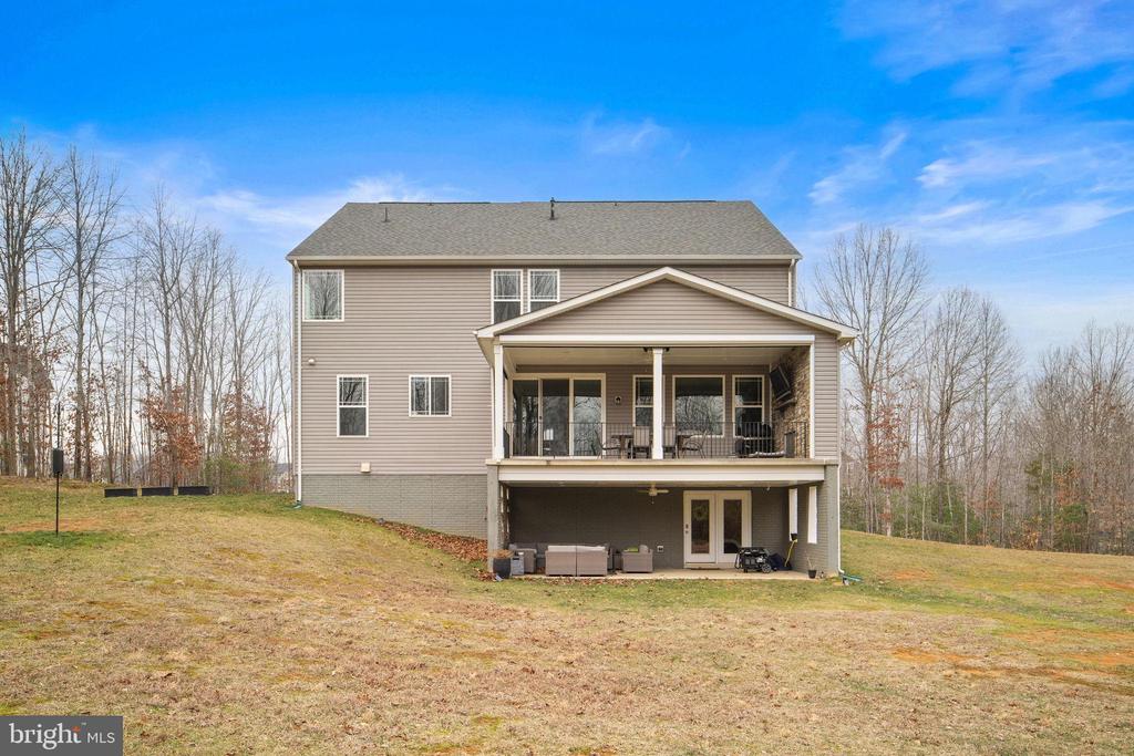 118 LOYD DRIVE