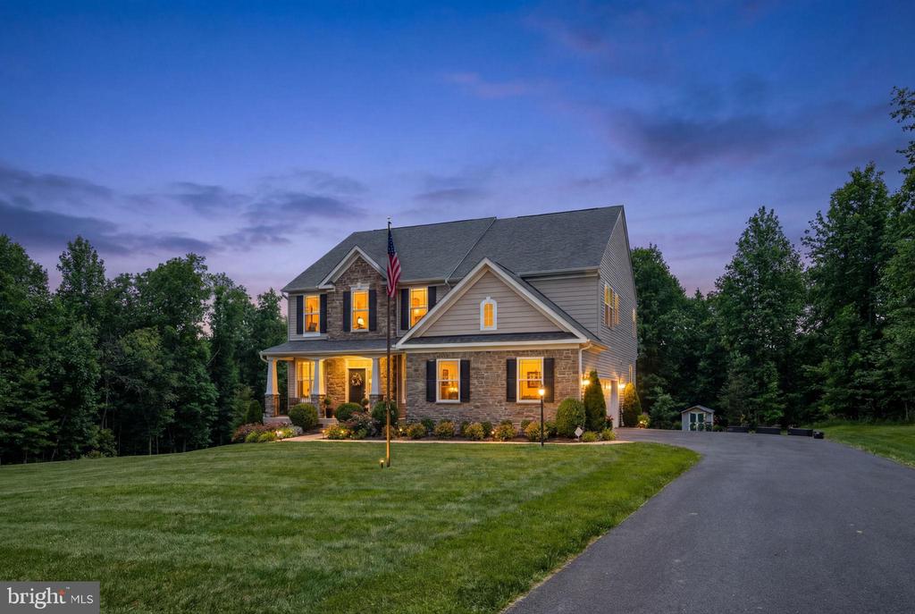 118 LOYD DRIVE