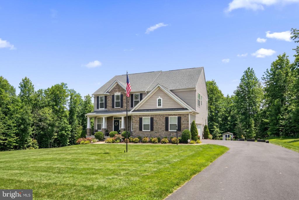 118 LOYD DRIVE