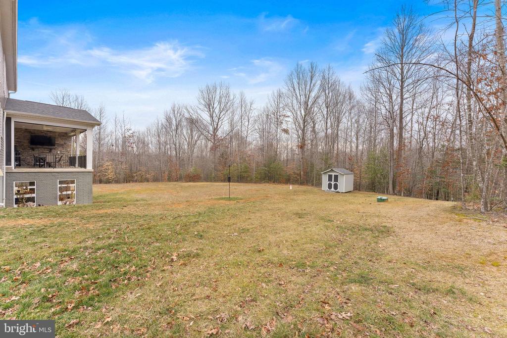 118 LOYD DRIVE