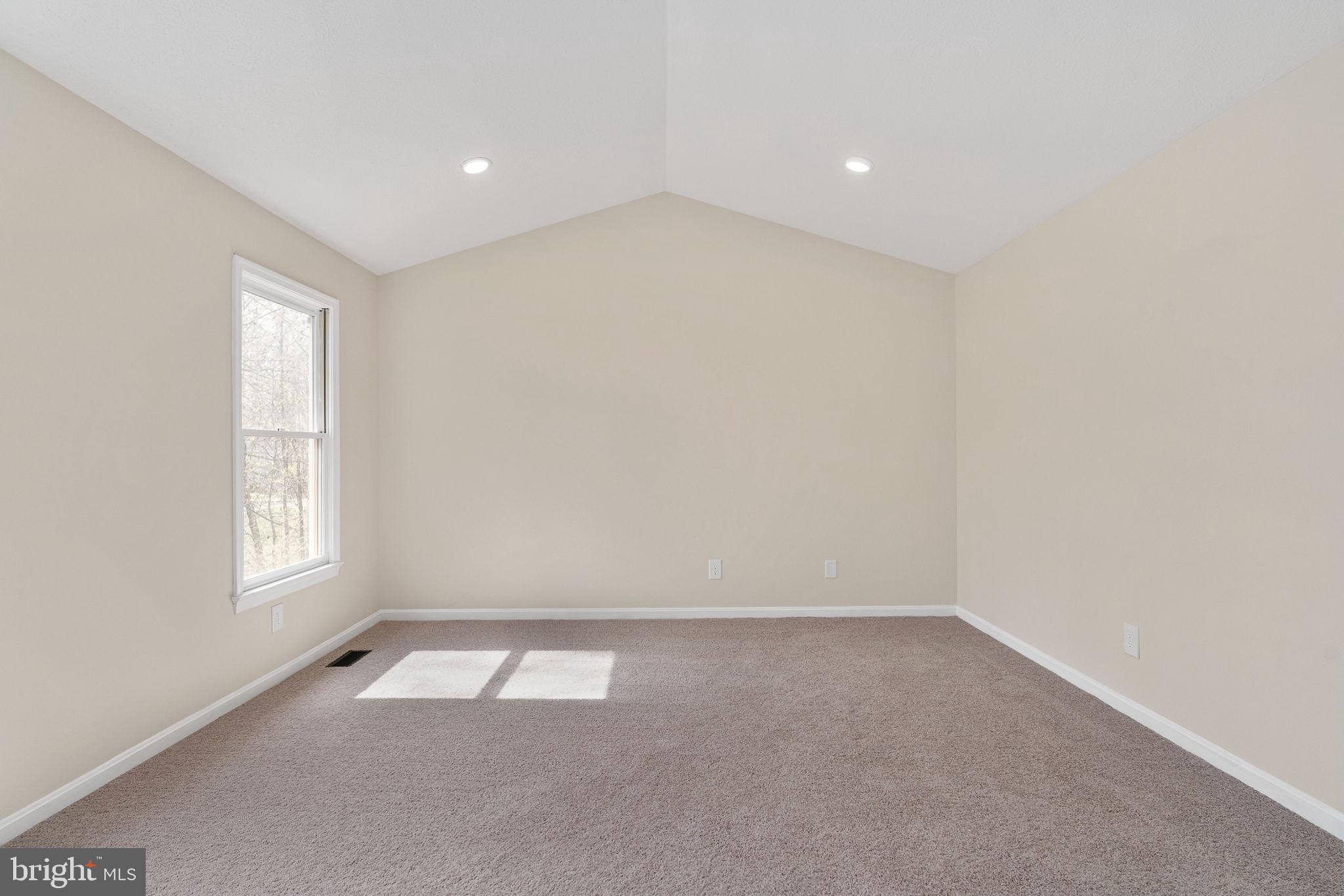 4 CRAIG COURT