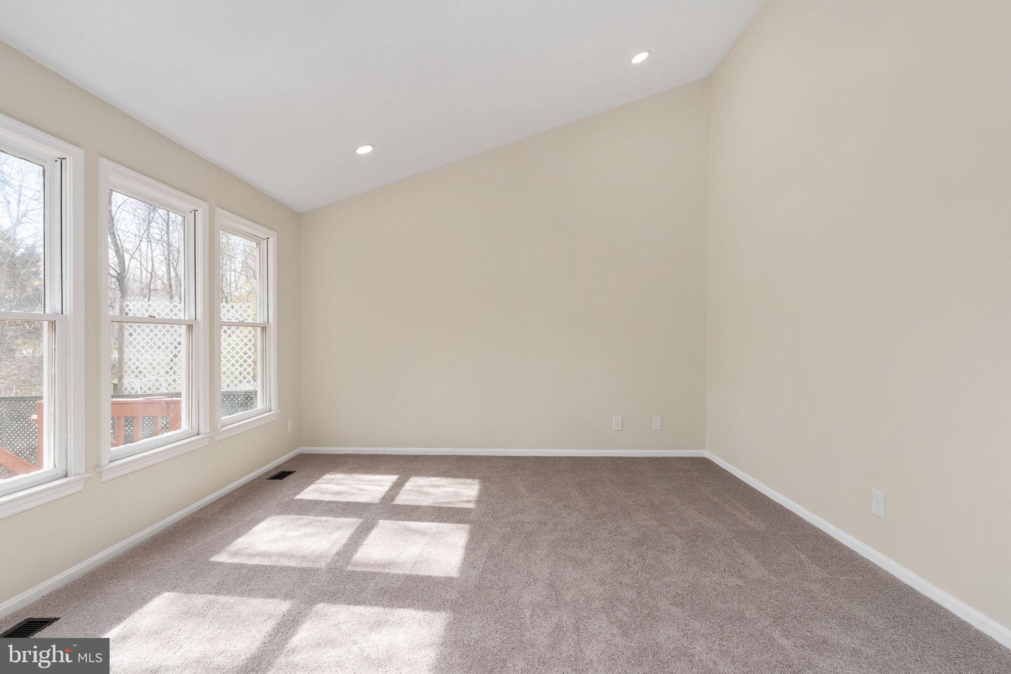 4 CRAIG COURT