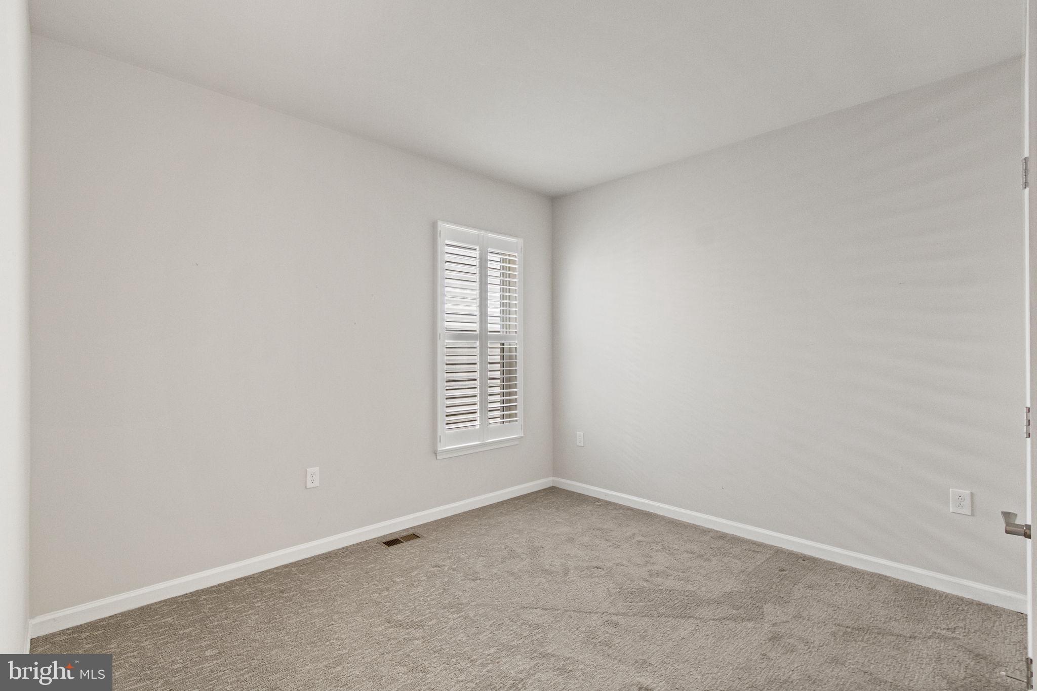 5 MCQUARIE DRIVE