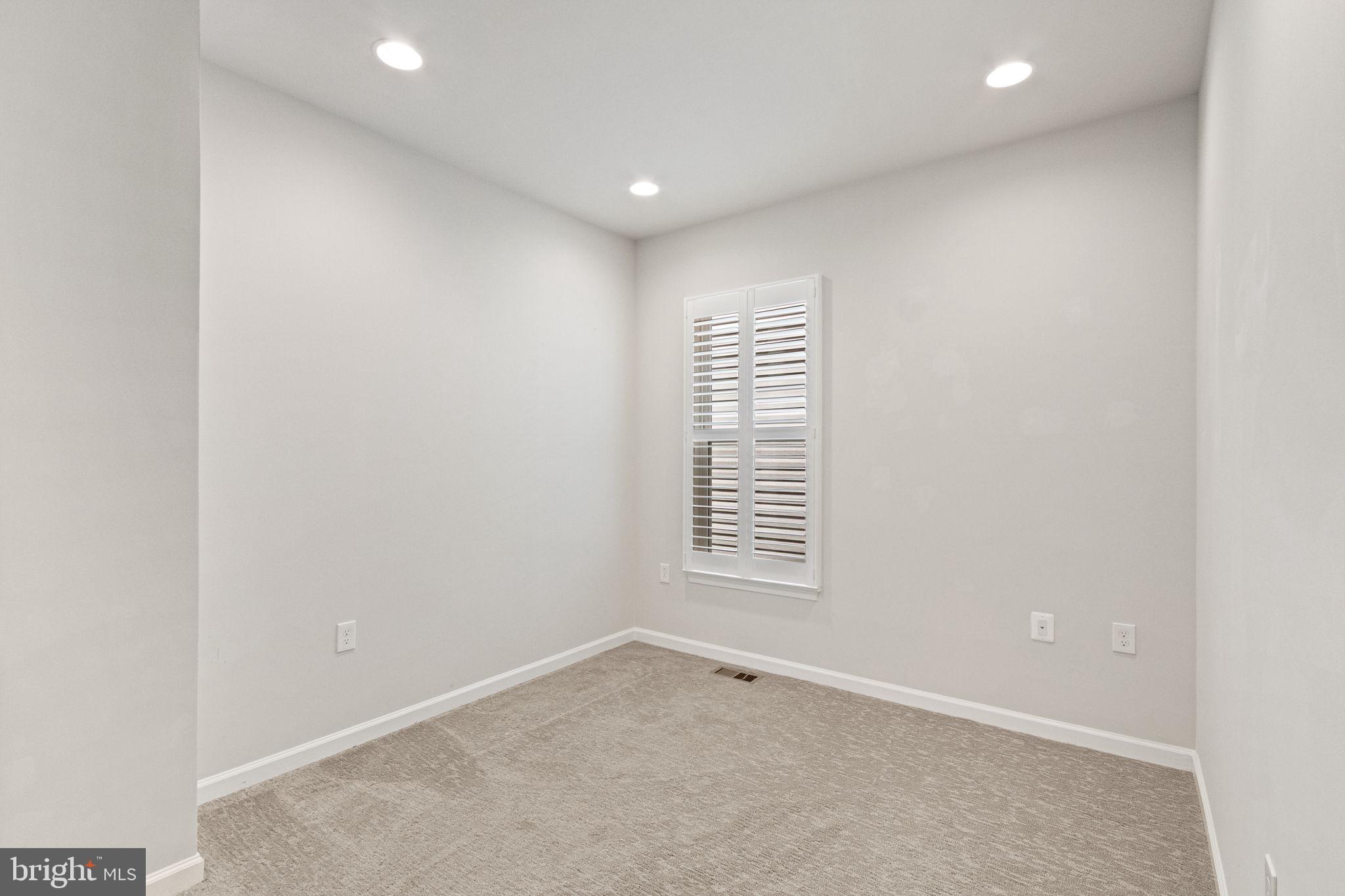 5 MCQUARIE DRIVE