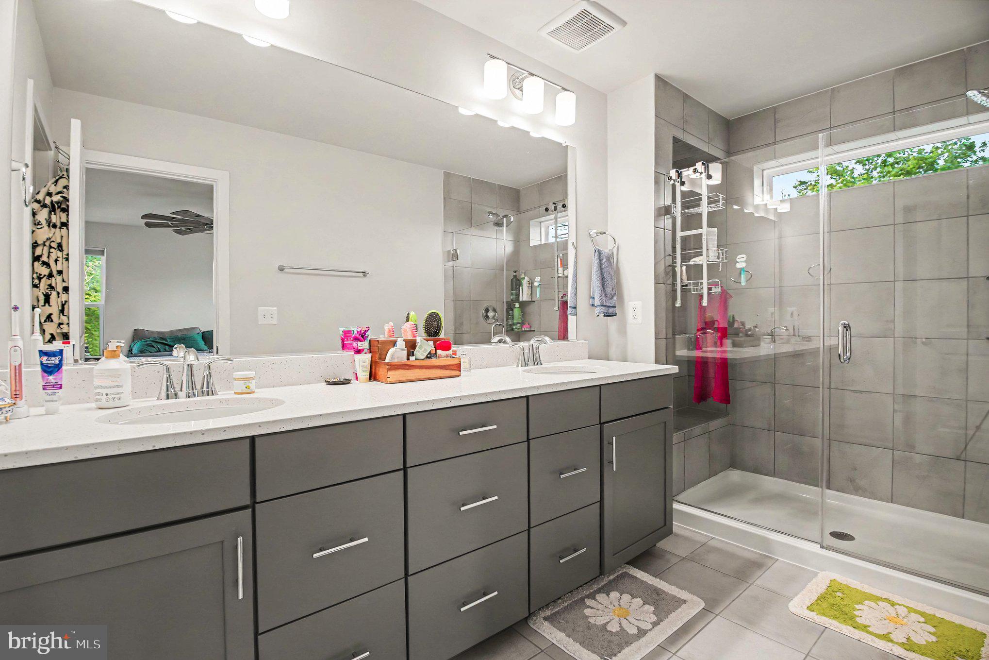 431 SNOWBERRY LANE