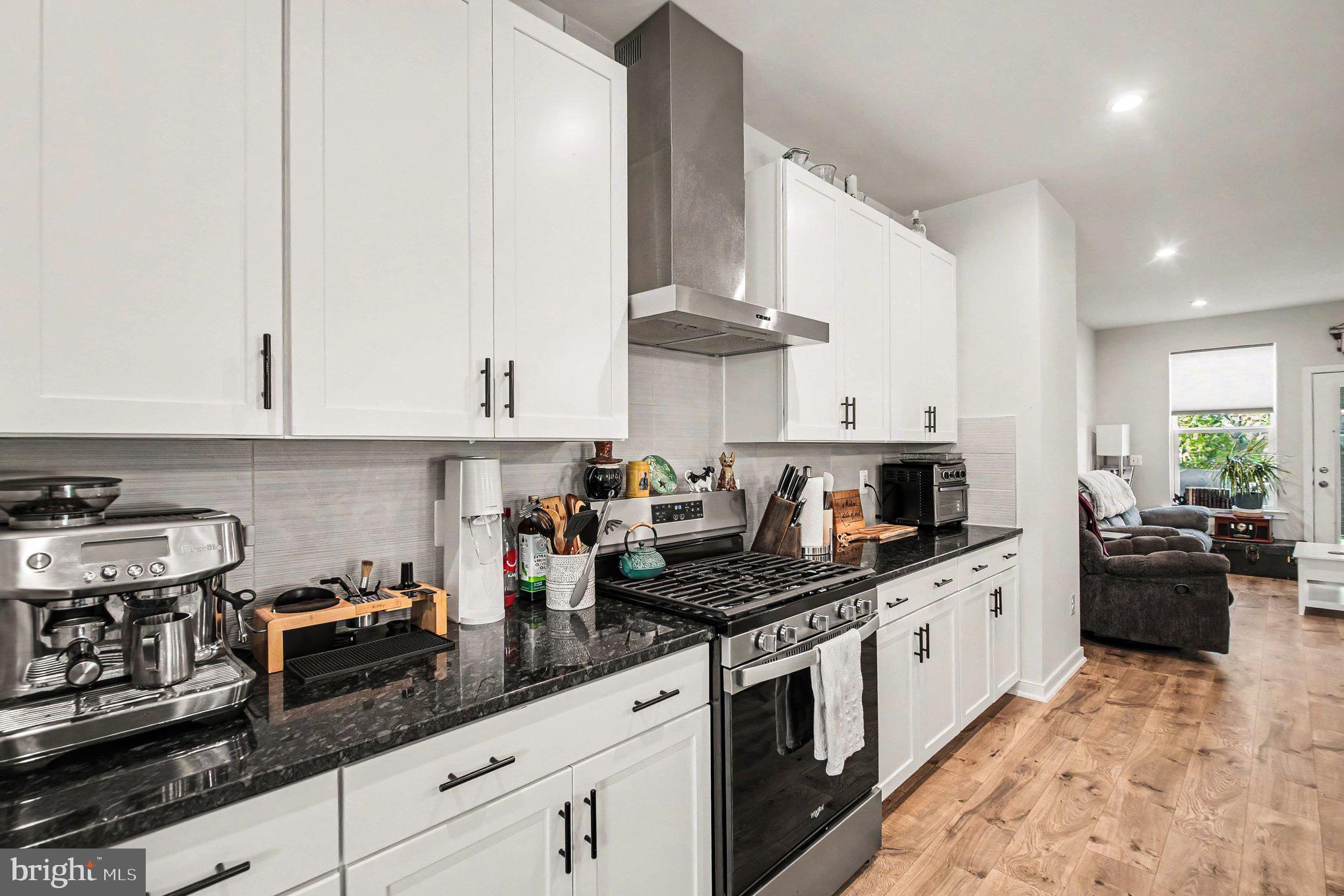 431 SNOWBERRY LANE