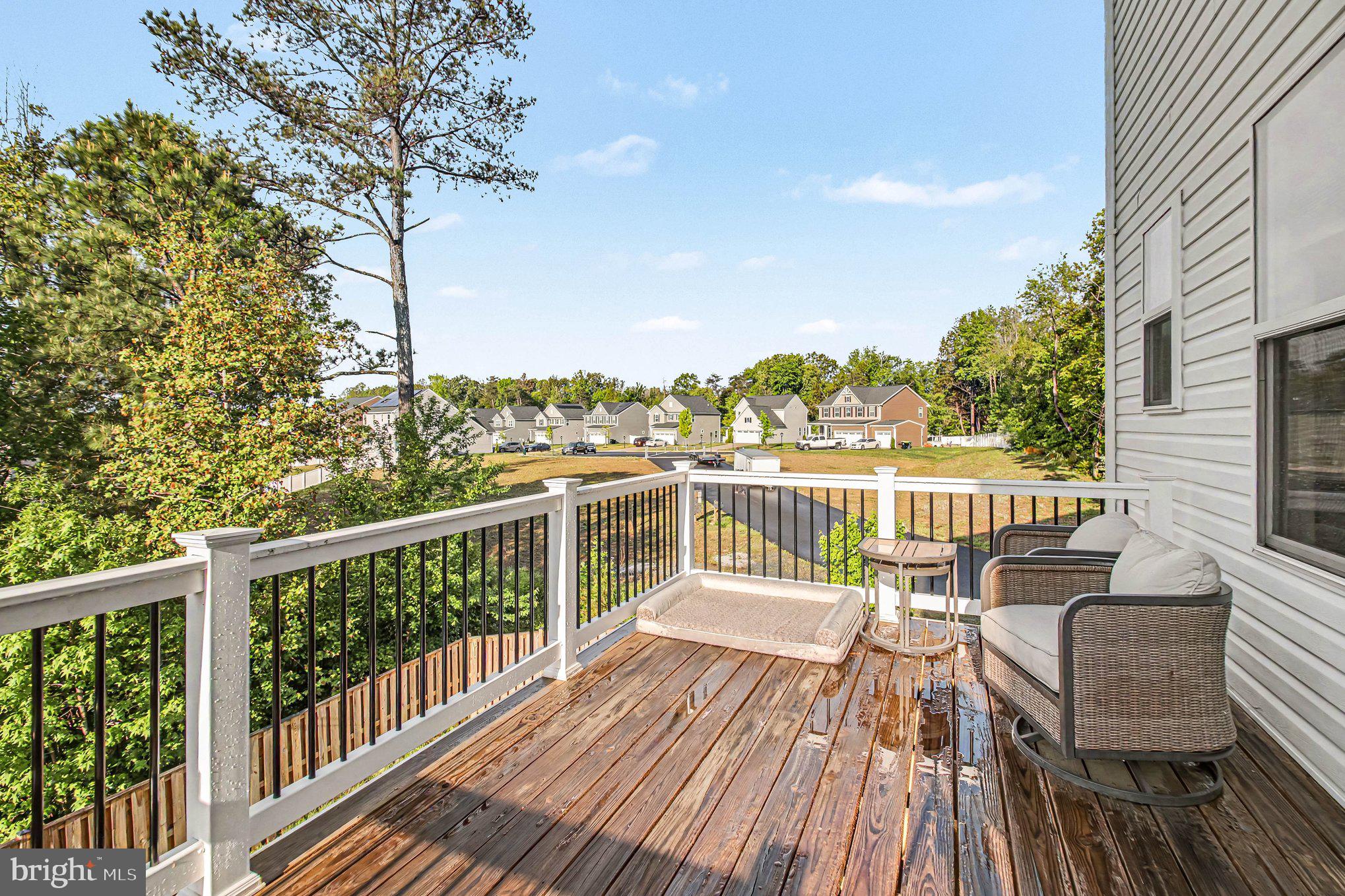 431 SNOWBERRY LANE