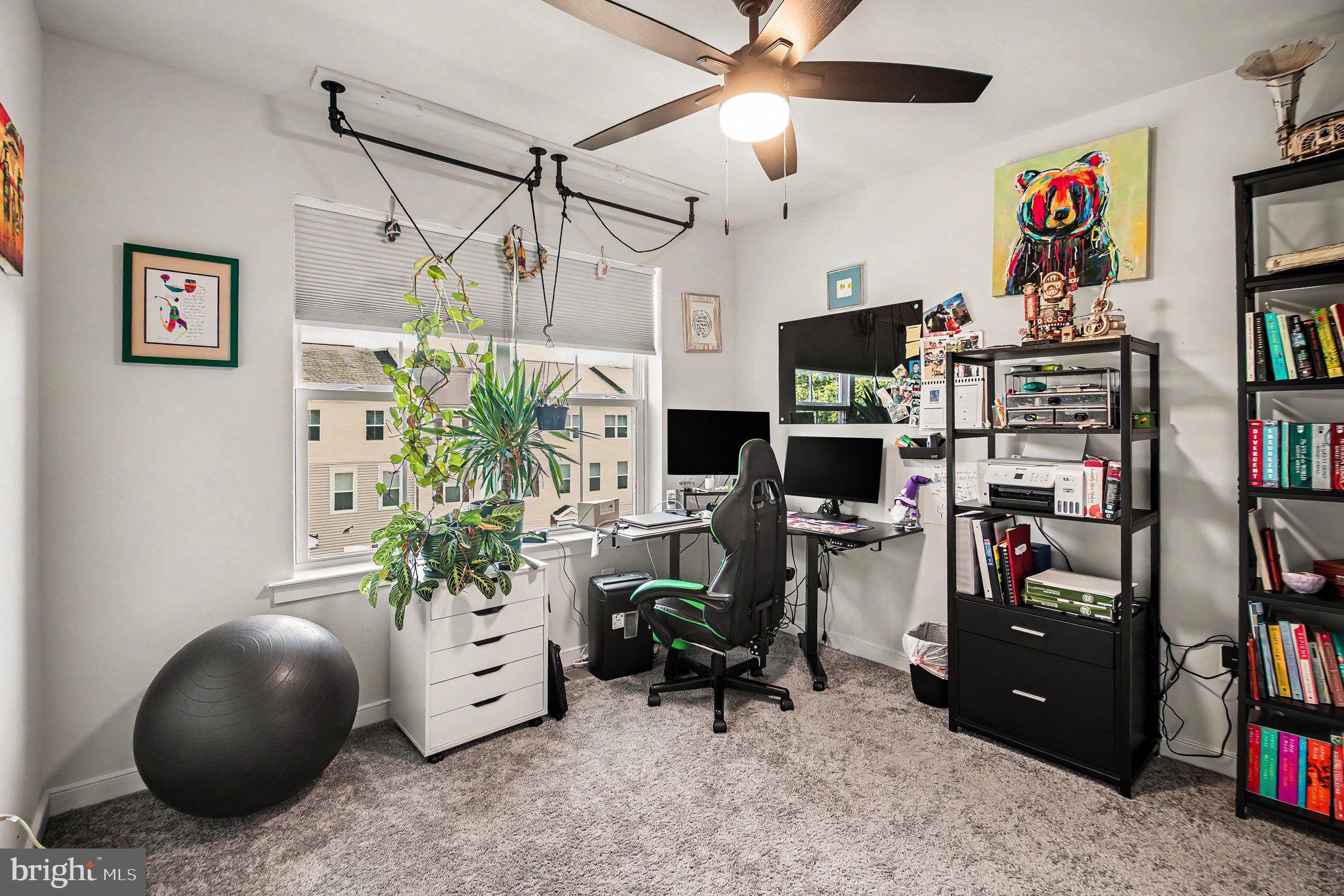 431 SNOWBERRY LANE