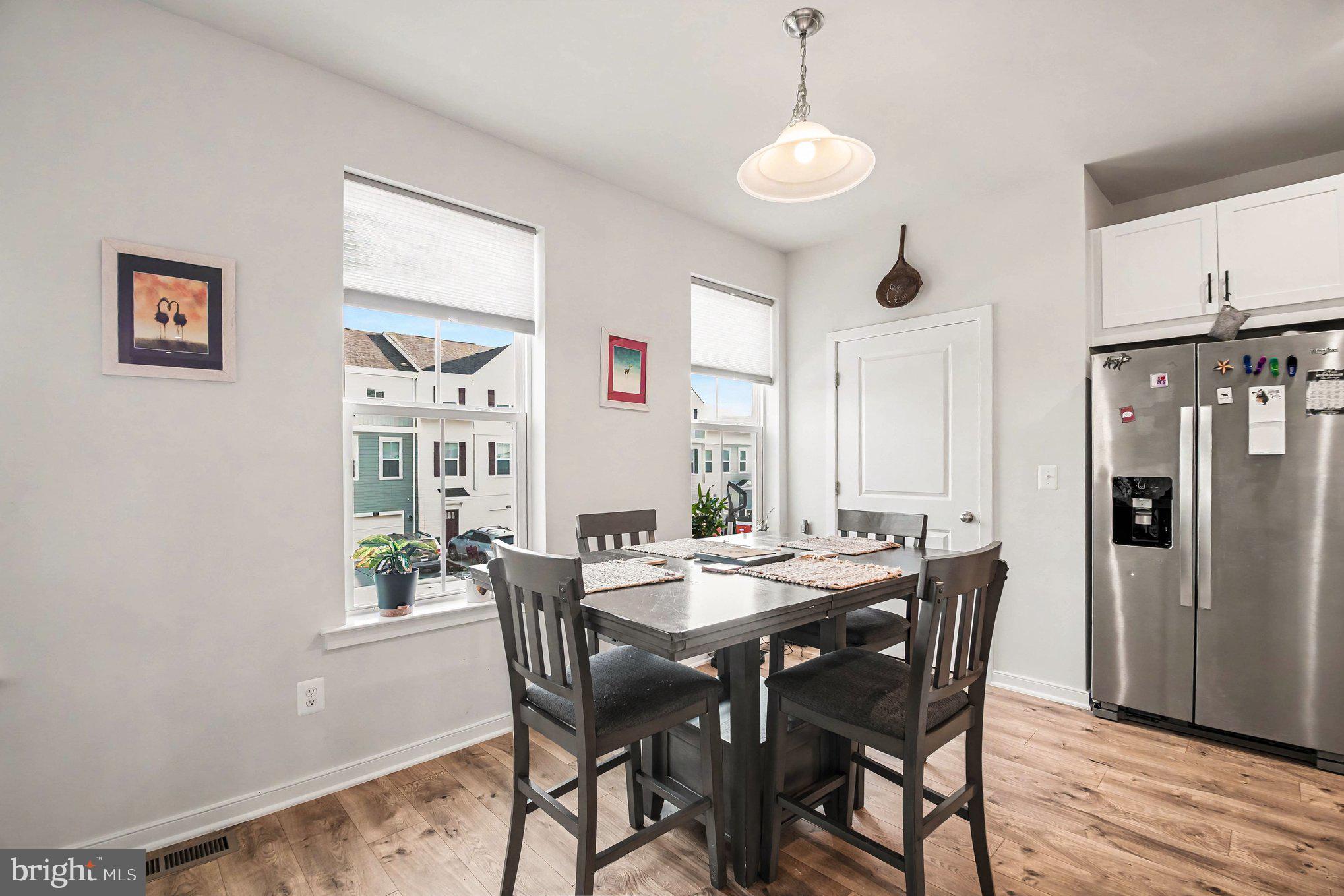 431 SNOWBERRY LANE