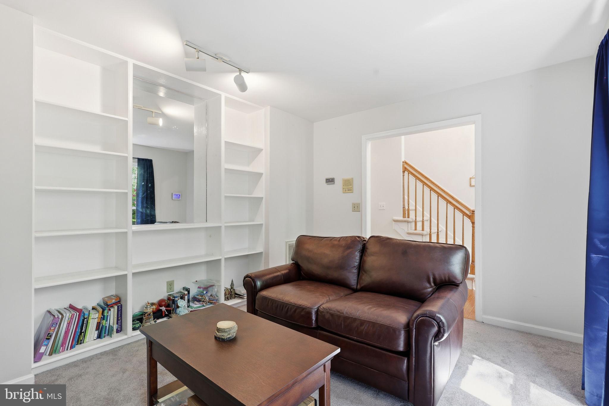 1128 AQUIA DRIVE