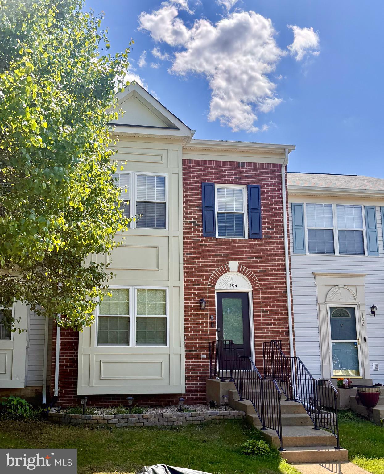 104 ROVER COURT