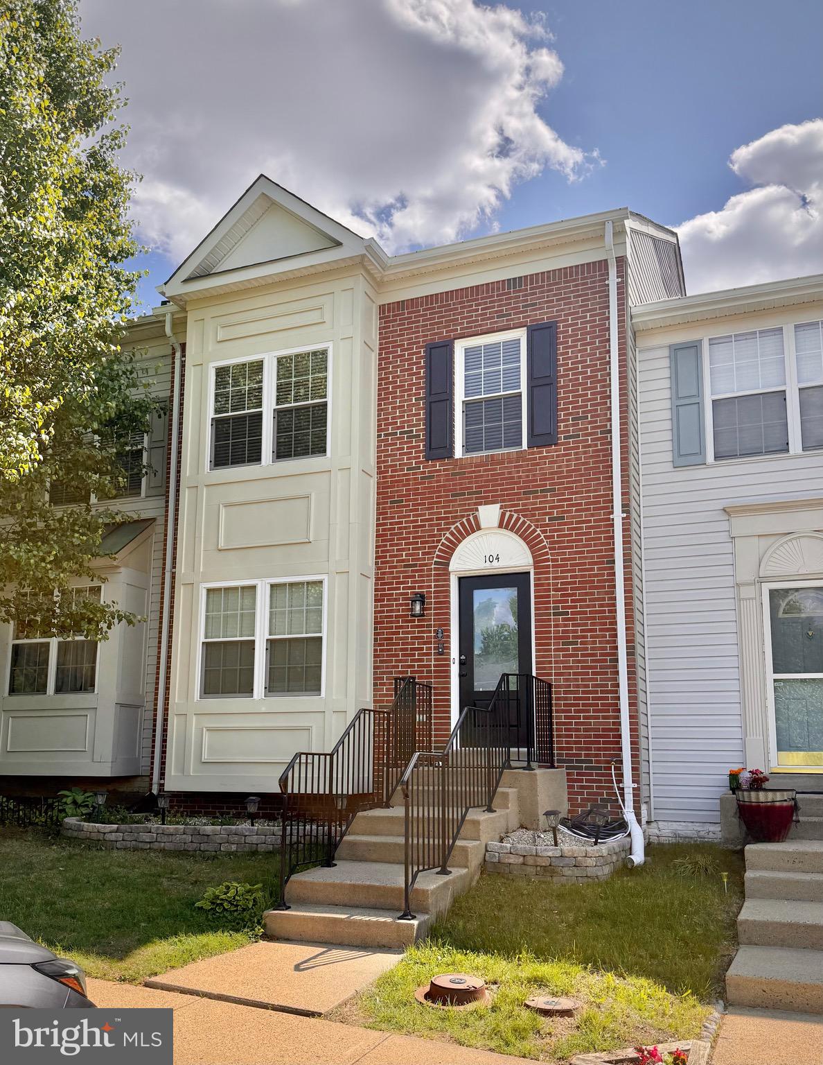 104 ROVER COURT