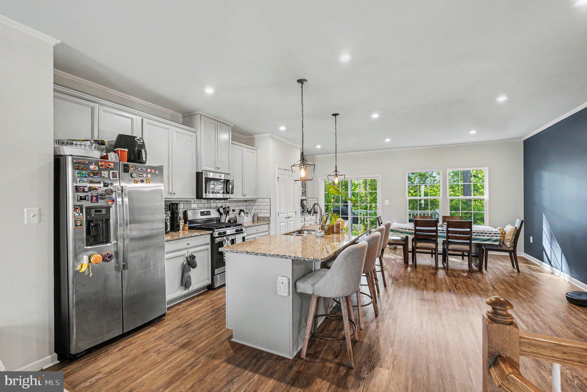 606 LANDING DRIVE