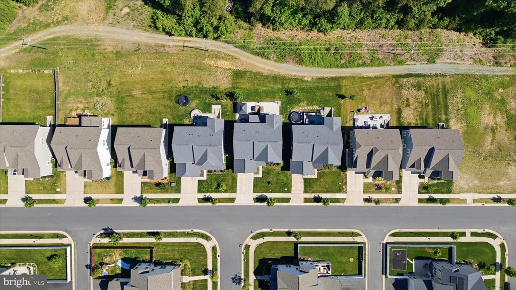 462 CRAB APPLE DRIVE