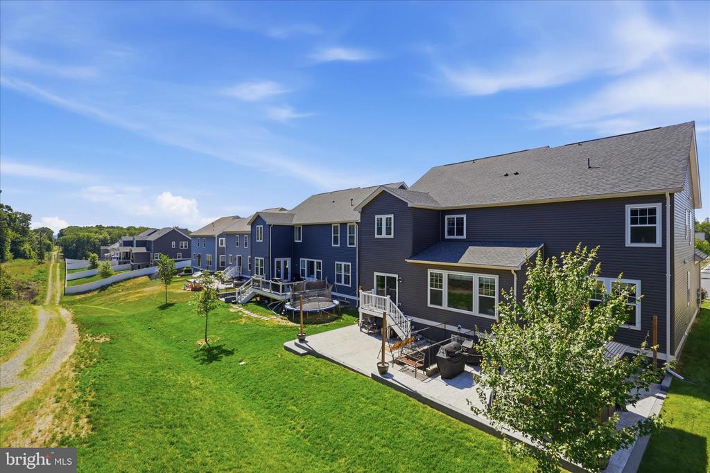 462 CRAB APPLE DRIVE