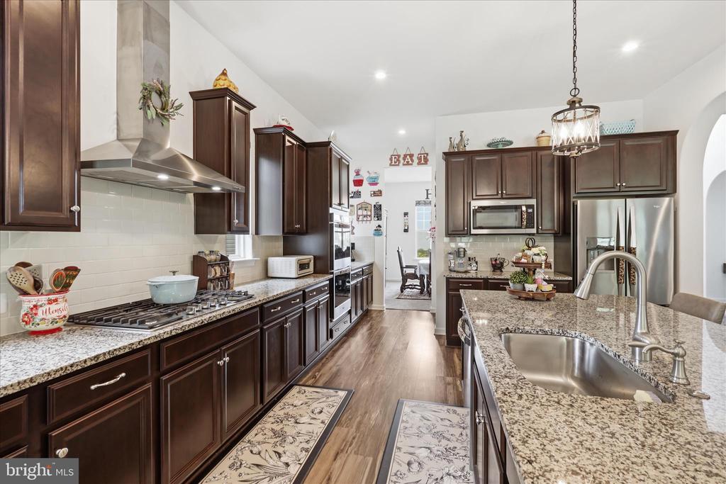 462 CRAB APPLE DRIVE