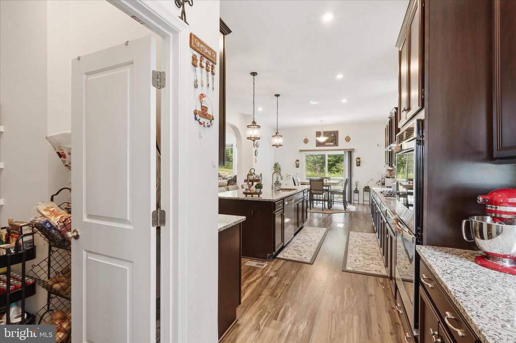 462 CRAB APPLE DRIVE