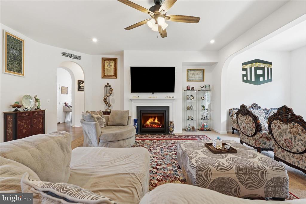 462 CRAB APPLE DRIVE