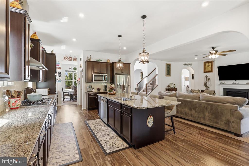 462 CRAB APPLE DRIVE