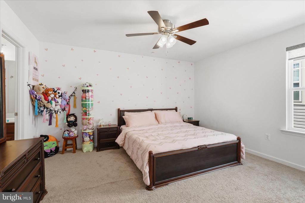 462 CRAB APPLE DRIVE