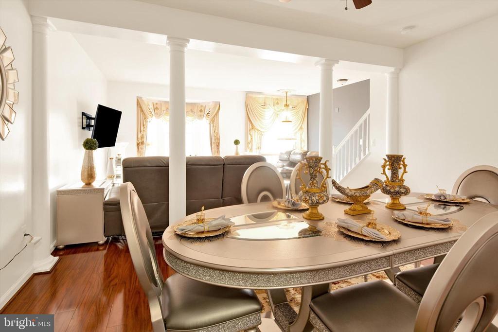 52 TOWNES PLACE