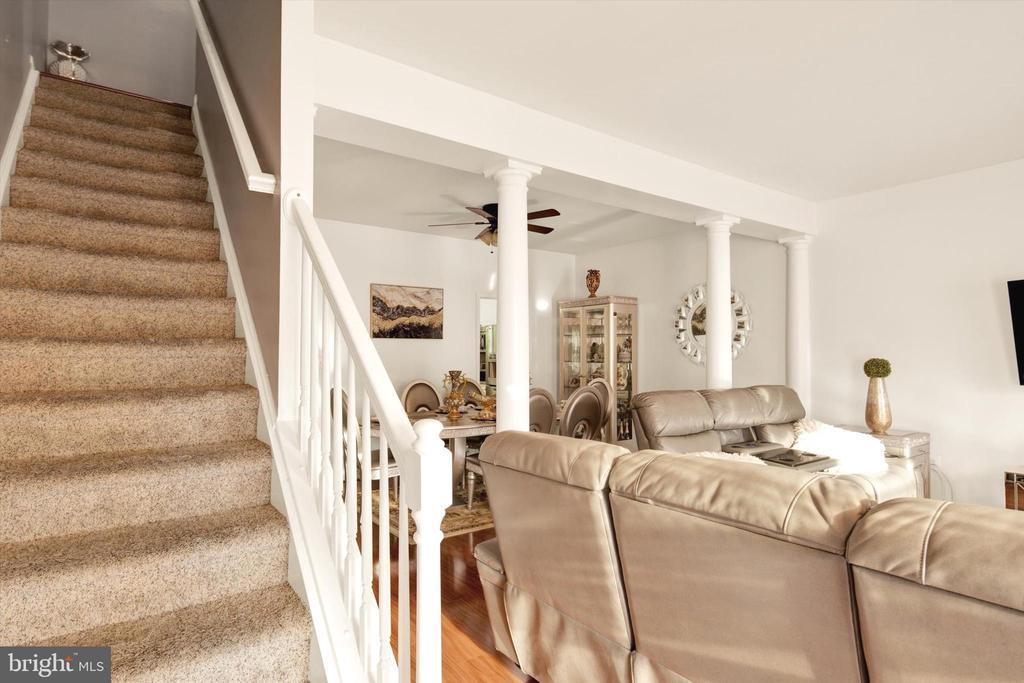 52 TOWNES PLACE