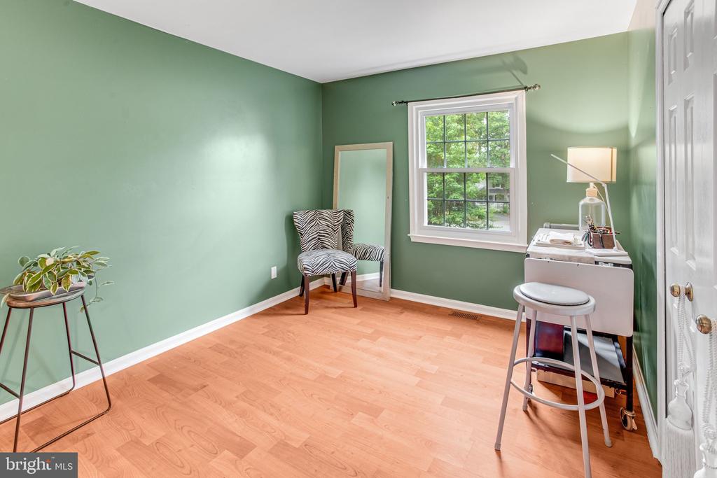 11 PINECREST COURT