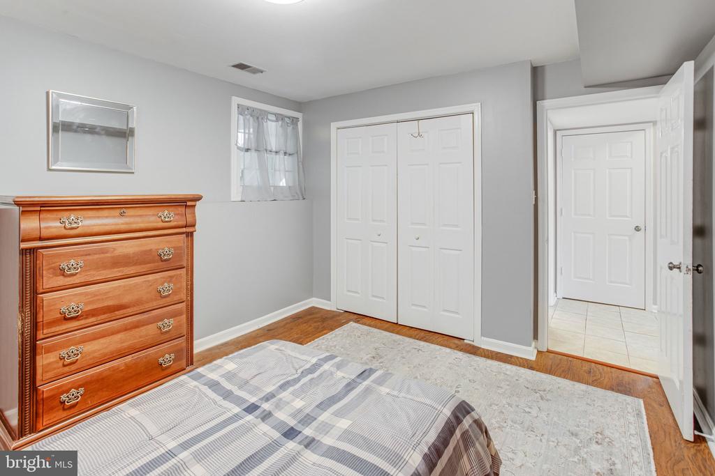 11 PINECREST COURT