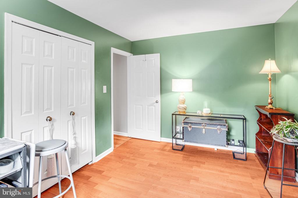 11 PINECREST COURT