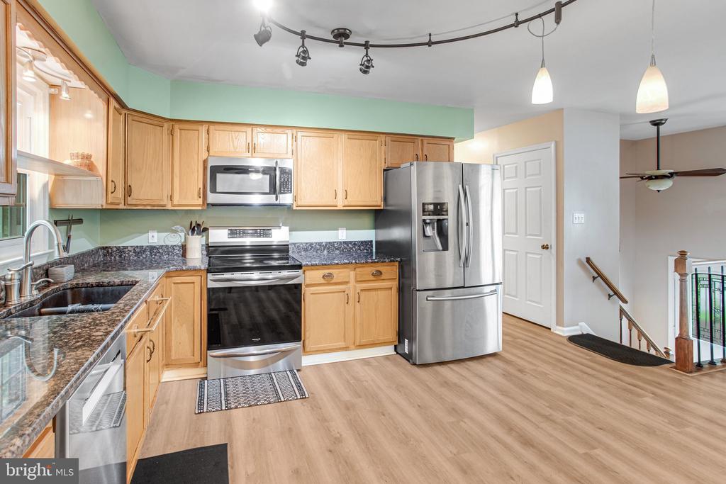 11 PINECREST COURT