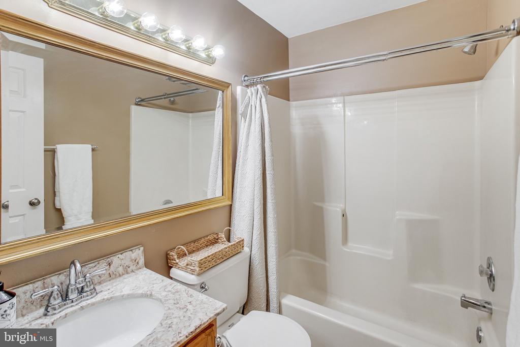 11 PINECREST COURT