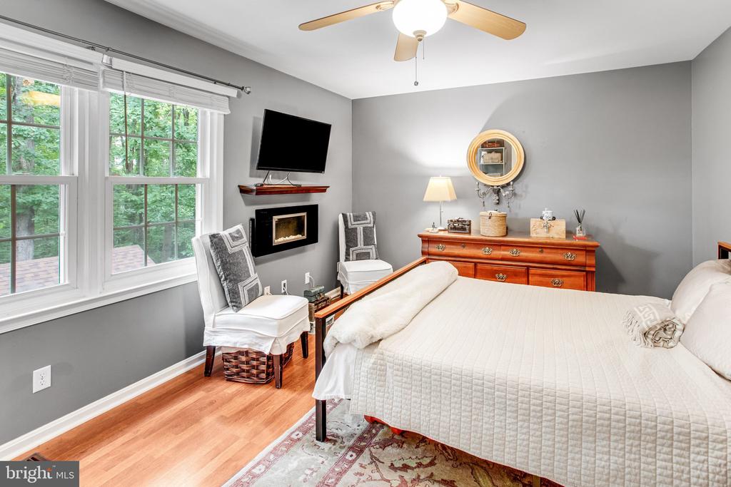 11 PINECREST COURT