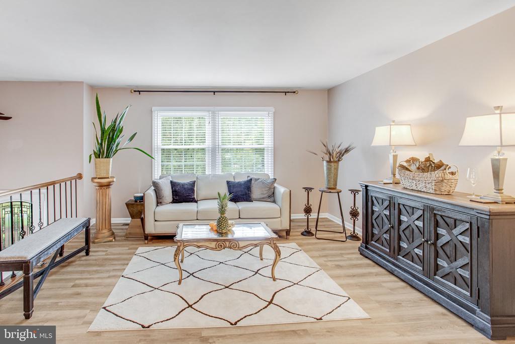 11 PINECREST COURT