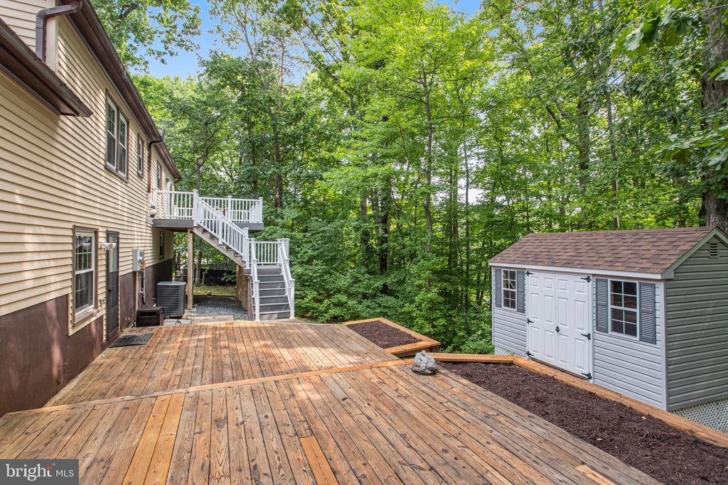 11 PINECREST COURT