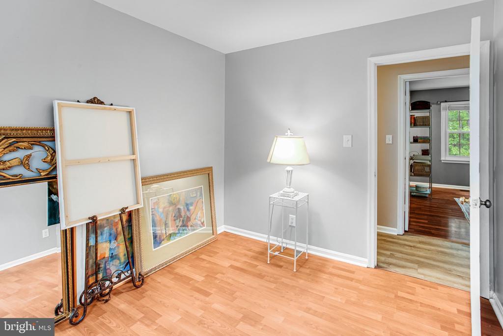 11 PINECREST COURT