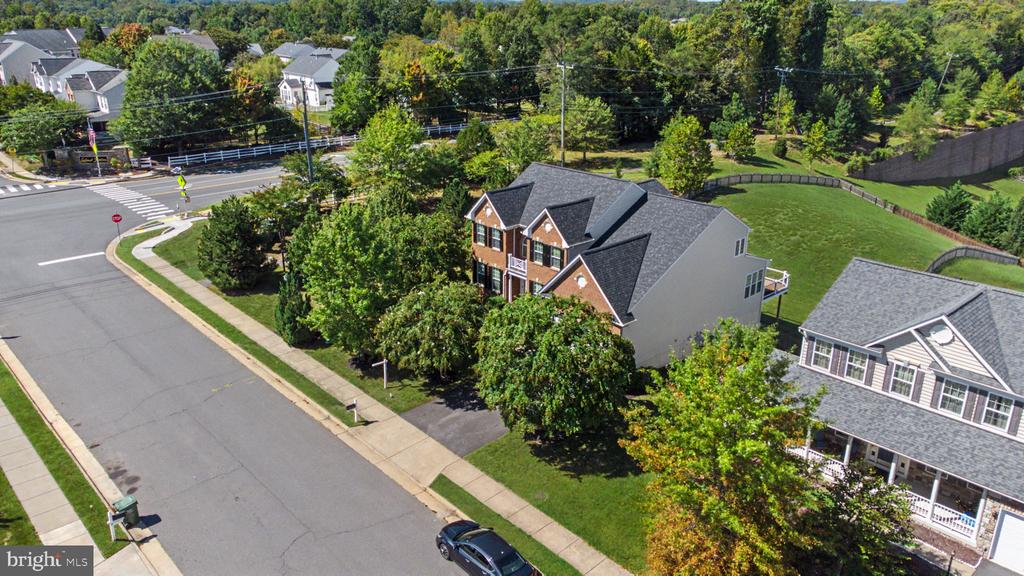 3 PERTH DRIVE