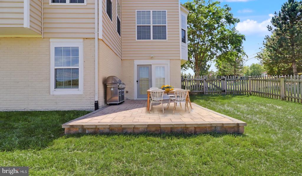 3 PERTH DRIVE