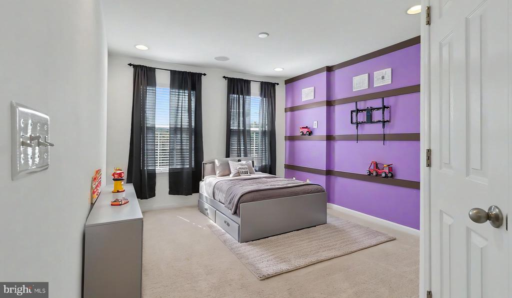 3 PERTH DRIVE