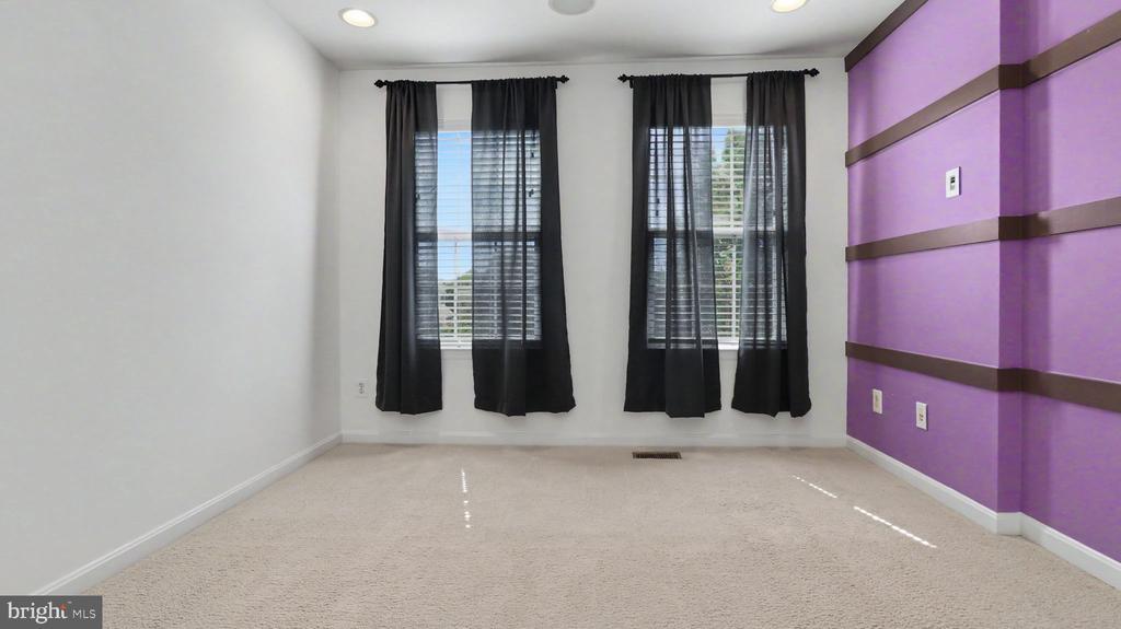 3 PERTH DRIVE
