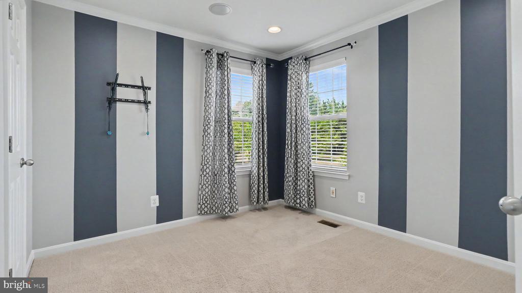 3 PERTH DRIVE