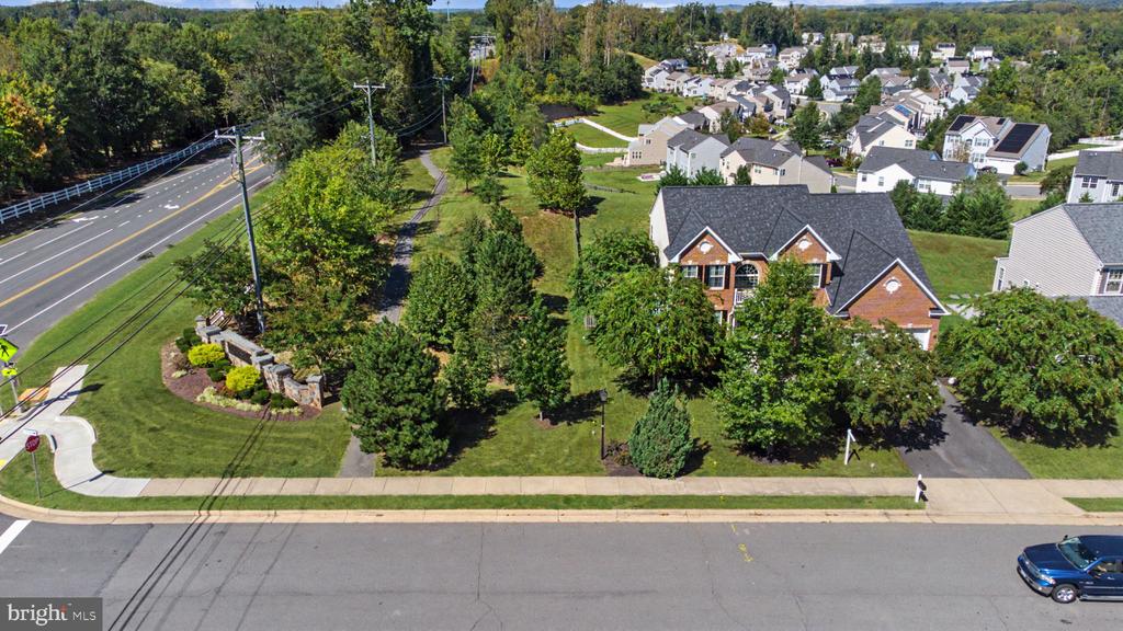 3 PERTH DRIVE