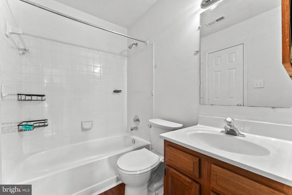 301 CABIN COURT