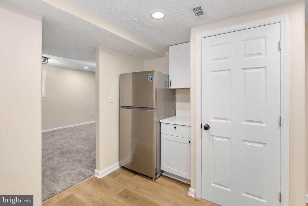 1002 ISABELLA DRIVE
