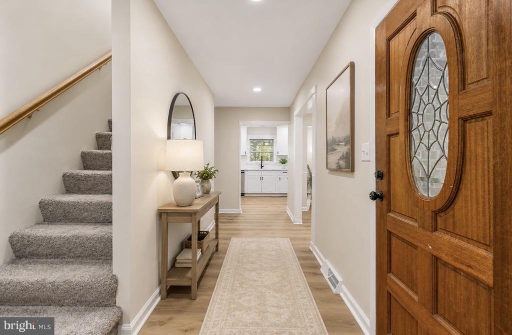 1002 ISABELLA DRIVE