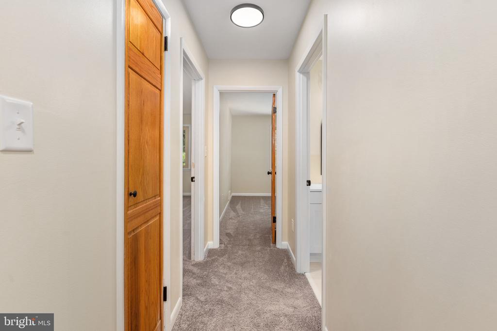 1002 ISABELLA DRIVE